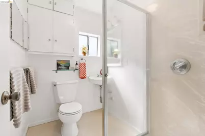 1250 Ocean Ave, Emeryville, CA 94608 - Photo 29