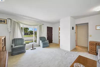 26462 Stanwood Ave, Hayward, CA 94544 - Photo 3
