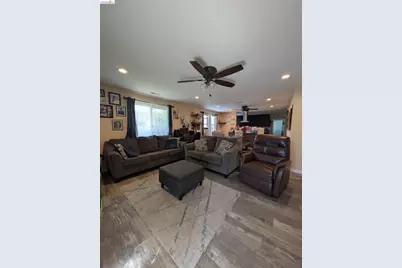 27422 Manon, Hayward, CA 94544 - Photo 3