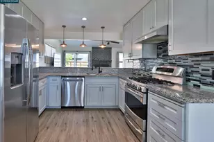 18902 Arrowhead Dr, Lockeford, CA 95237 - Photo 7