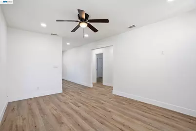 114 C St, Tracy, CA 95376 - Photo 7