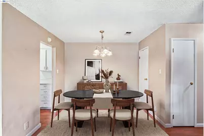 1494 Del Rio Cir #D, Concord, CA 94518 - Photo 5