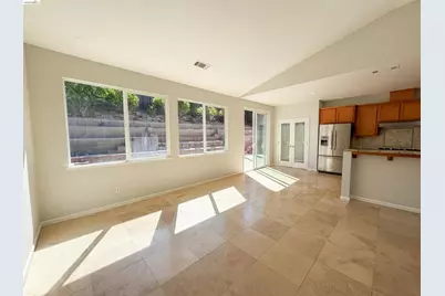 1257 Brooktrail Dr, Pittsburg, CA 94565 - Photo 15