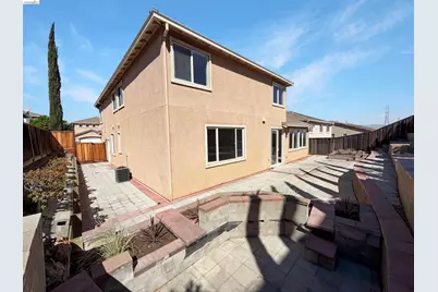 1257 Brooktrail Dr, Pittsburg, CA 94565 - Photo 31