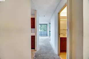 555 Pierce St, Albany, CA 94706 - Photo 13