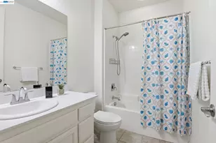 2332 Carbondale Way, Dublin, CA 94568 - Photo 9