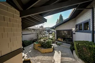 3284 Surmont Dr, Lafayette, CA 94549 - Photo 5