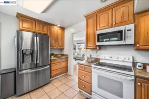 48260 Conifer St, Fremont, CA 94539 - Photo 11