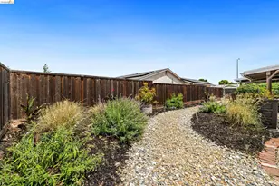 1621 Edgewood Dr, Oakley, CA 94561 - Photo 29
