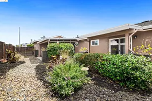 1621 Edgewood Dr, Oakley, CA 94561 - Photo 27