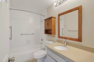 202 Baywood Rd, Alameda, CA 94502 - Photo 19