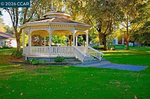 1810 Cole Ave, Walnut Creek, CA 94596 - Photo 37