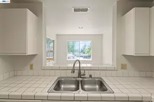 6967 Stagecoach Rd, Dublin, CA 94568 - Photo 17