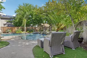 300 Lodgepole Ct, Martinez, CA 94553 - Photo 29