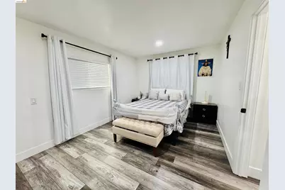 418 Douglas Ave, Oakland, CA 94603 - Photo 11