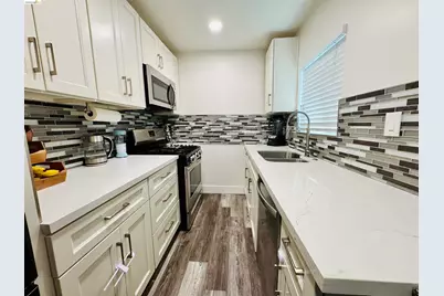 418 Douglas Ave, Oakland, CA 94603 - Photo 3