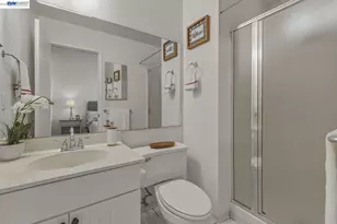 20153 Forest Ave, Castro Valley, CA 94546 - Photo 27
