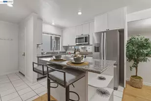 20153 Forest Ave, Castro Valley, CA 94546 - Photo 11