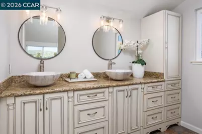 1121 Vista Point Ln, Concord, CA 94521 - Photo 25