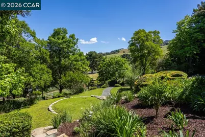1121 Vista Point Ln, Concord, CA 94521 - Photo 35