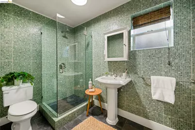 683 Mandana Blvd., Oakland, CA 94610 - Photo 63