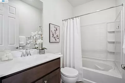 29741 Hansen, Hayward, CA 94544 - Photo 25