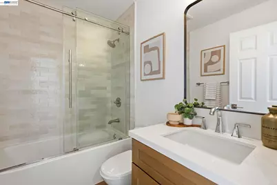 2 Knoll Ct, Hercules, CA 94547 - Photo 27