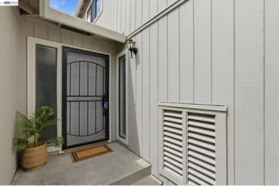 2 Knoll Ct, Hercules, CA 94547 - Photo 3