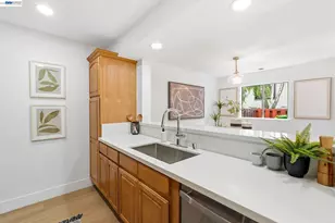 2 Knoll Ct, Hercules, CA 94547 - Photo 17