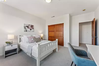 13454 Campus Dr, Oakland, CA 94619 - Photo 49