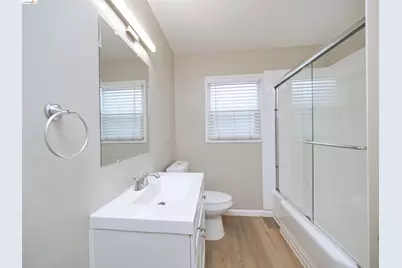 1315 135th Ave, San Leandro, CA 94578 - Photo 19