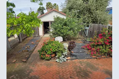 2457 61st Ave, Oakland, CA 94605 - Photo 11