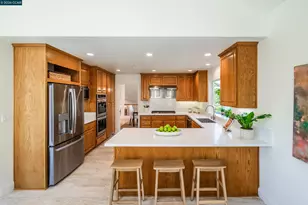 1170 Sunrise Ridge Dr, Lafayette, CA 94549 - Photo 13