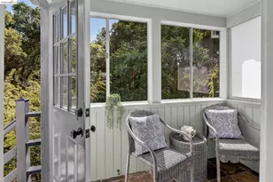6301 Hillmont Dr, Oakland, CA 94605 - Photo 17