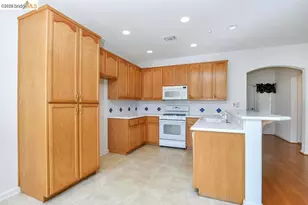 987 Centennial Dr, Brentwood, CA 94513 - Photo 9