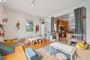 5227 Locksley Ave, Oakland, CA 94618 - Photo 11