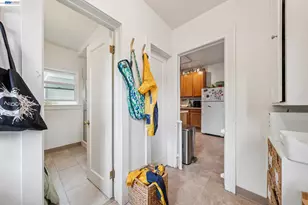 5227 Locksley Ave, Oakland, CA 94618 - Photo 17