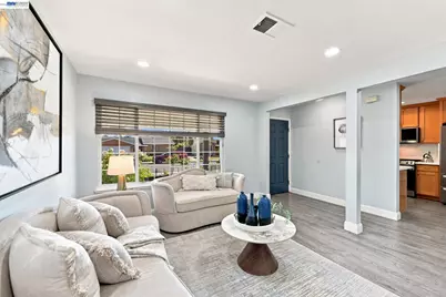 32252 Valiant Way, Union City, CA 94587 - Photo 7