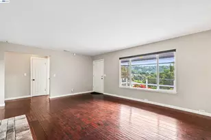 8019 Sterling Dr, Oakland, CA 94605 - Photo 15