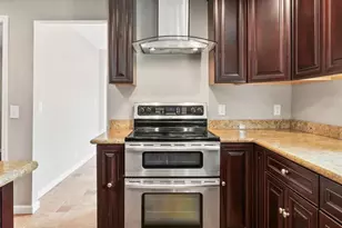 8019 Sterling Dr, Oakland, CA 94605 - Photo 43