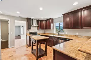 8019 Sterling Dr, Oakland, CA 94605 - Photo 41