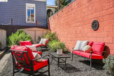 1137 Peralta St, Oakland, CA 94607 - Photo 39