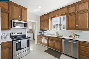 722 Palmera Ct, Alameda, CA 94501 - Photo 17