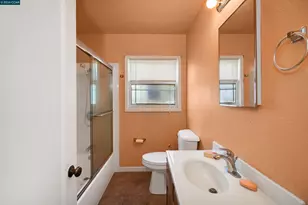 1543 Havenscourt Blvd, Oakland, CA 94621 - Photo 11