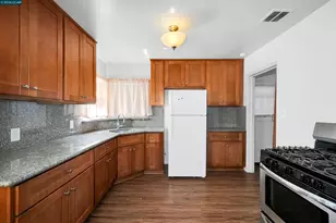 1543 Havenscourt Blvd, Oakland, CA 94621 - Photo 13