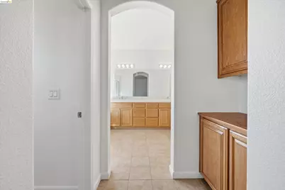 2340 St Augustine Dr, Brentwood, CA 94513 - Photo 37