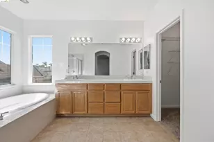 2340 St Augustine Dr, Brentwood, CA 94513 - Photo 41