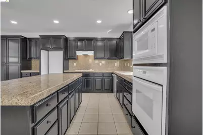 2340 St Augustine Dr, Brentwood, CA 94513 - Photo 23