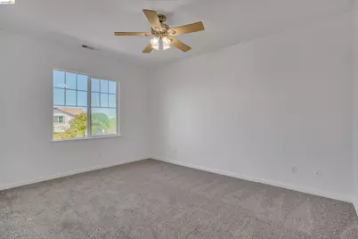 2340 St Augustine Dr, Brentwood, CA 94513 - Photo 33