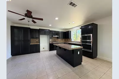 2340 St Augustine Dr, Brentwood, CA 94513 - Photo 19